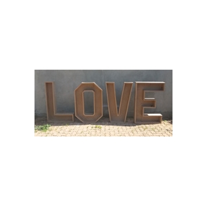 Lettres LOVE 120cm creuses pour mettre de fleurs